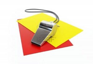 7042213-a-giudicare-fischietto-cartellino-rosso