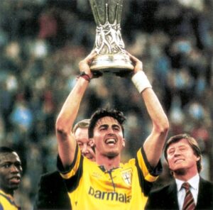 Parma_Coppa_UEFA_1994-95-baggio
