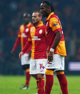 galatasaray_schalke_drogba_sneijder_getty
