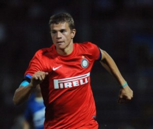 COMO, ITALY - JULY 24:  Samuele Longo of FC Internazionale Milano in action during the pre-Season training camp match between Calcio Como and FC Internazionale Milano at Stadio G. Sinigaglia on July 24, 2012 in Como, Italy.  (Photo by Valerio Pennicino/Getty Images)