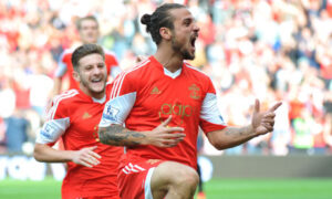 Dani Osvaldo scores his first goals for the Saints