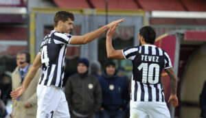 Tevez_Llorente-esultanza