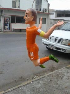 pinata-arjen-11072014_0