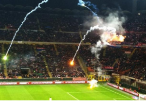 italia croazia fumogeni tifosi