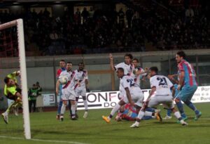 crotone catania