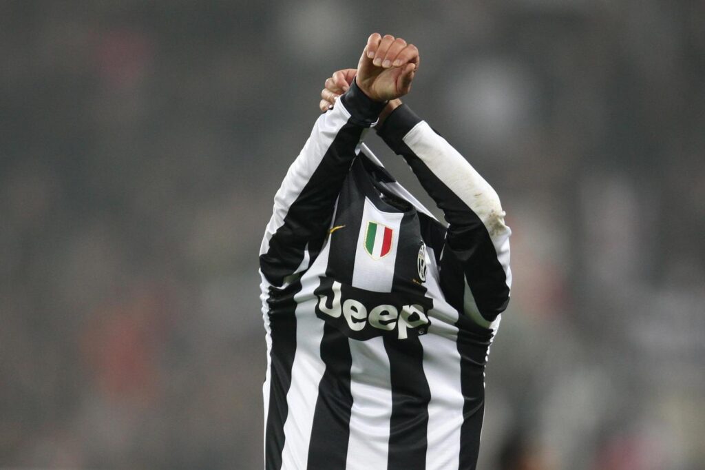 Serie A ecco quanto costa una maglietta ufficiale squadra per squadra cifre astronomiche