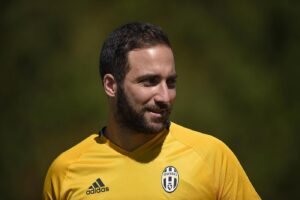 Higuain (Foto LaPresse/Daniele Badolato)
