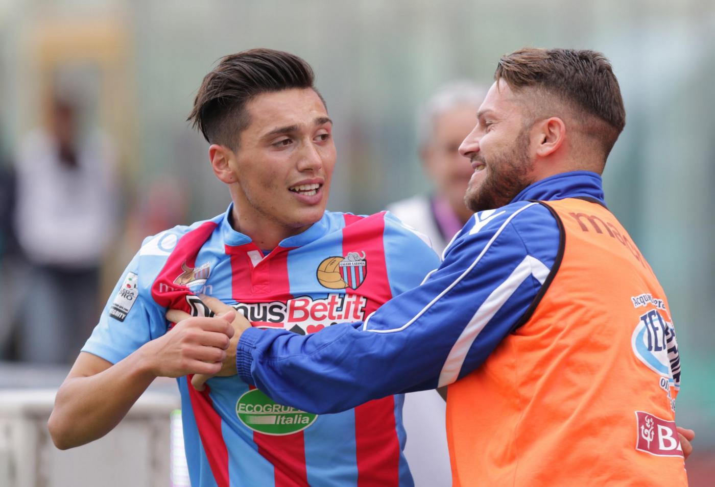 Catania-Catanzaro, rissa in campo: Prestia urla "Forza ...
