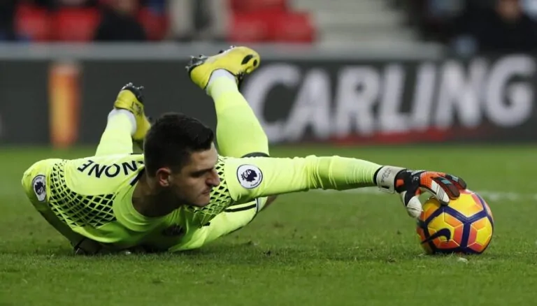 Vito Mannone