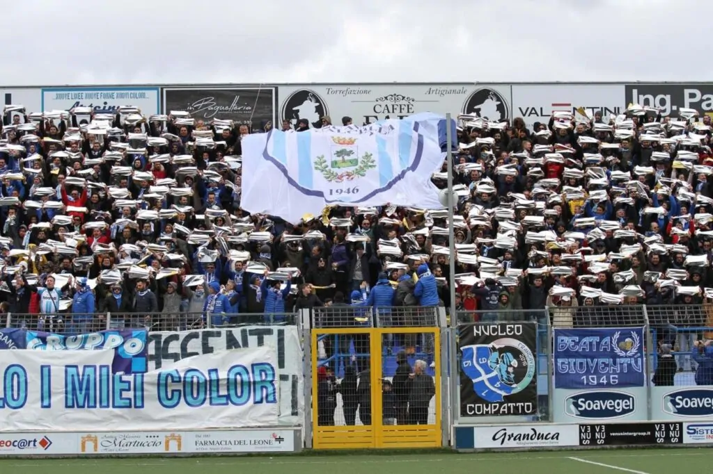 Virtus Francavilla-Juve Stabia sospesa