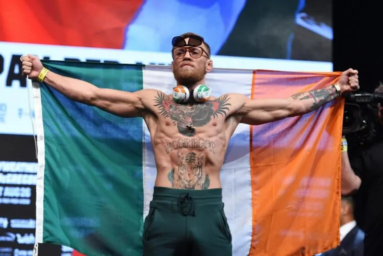 McGregor VS Khabib LIVE