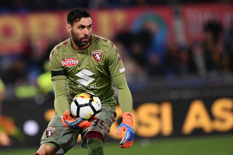 Infortunio Sirigu