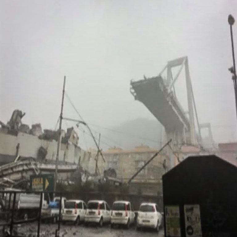 Crollo ponte Genova