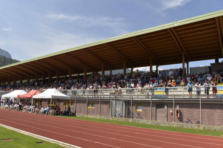 tribuna