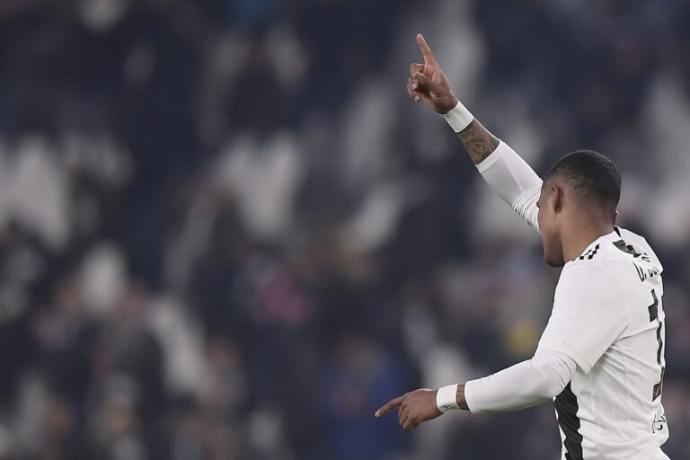 caso Douglas Costa