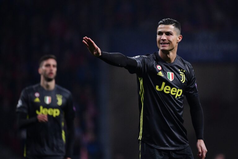 Ronaldo lascia Juve