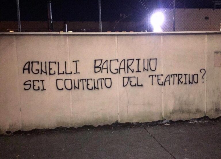 scritte contro Agnelli