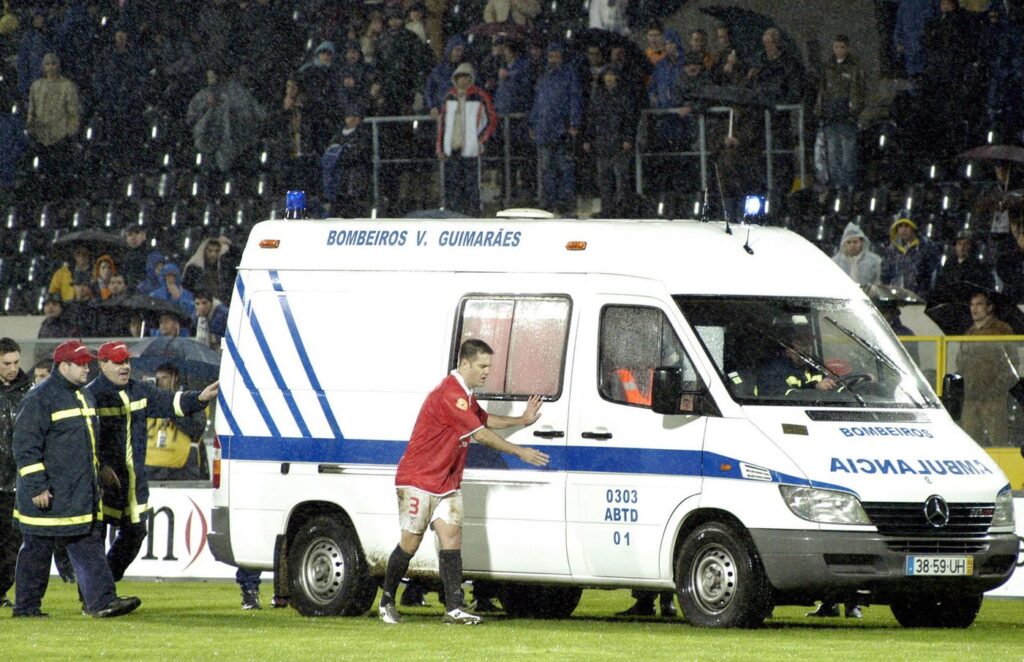 morto calciatore campo