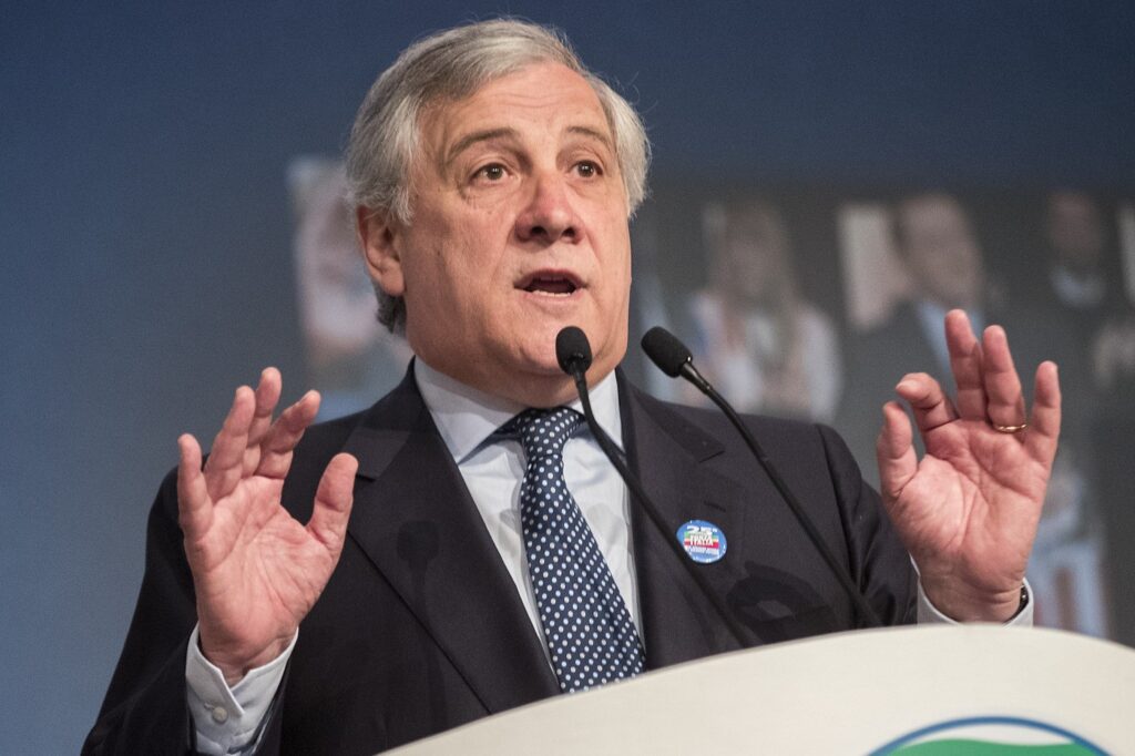 Striscione fascista tifosi Lazio