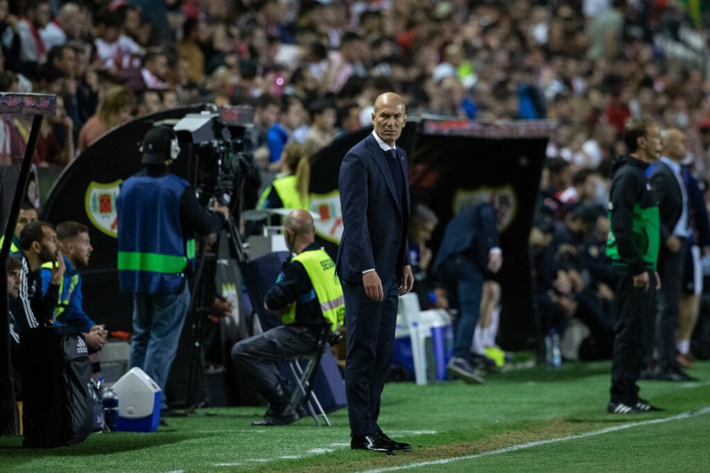 Zidane lascia ritiro