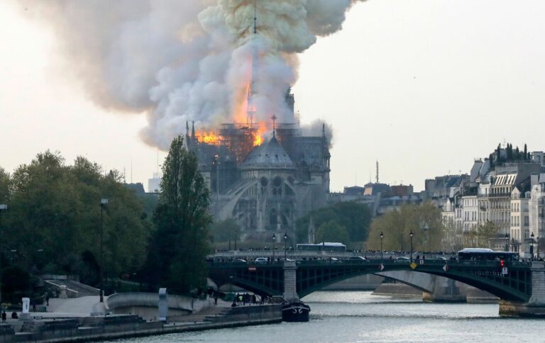 incendio Notre Dame