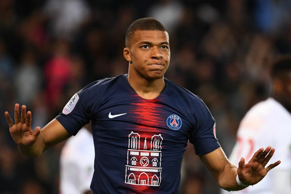 svelato costo mbappé