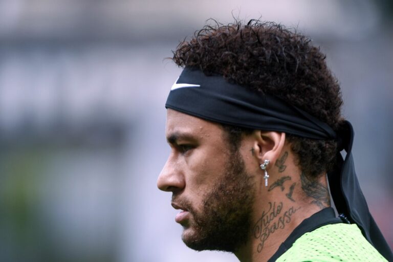 Stupro Neymar