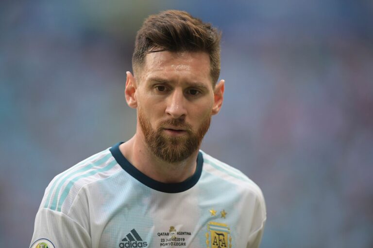 scuse Messi alla federazione