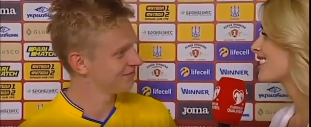 Zinchenko bacio alla giornalista
