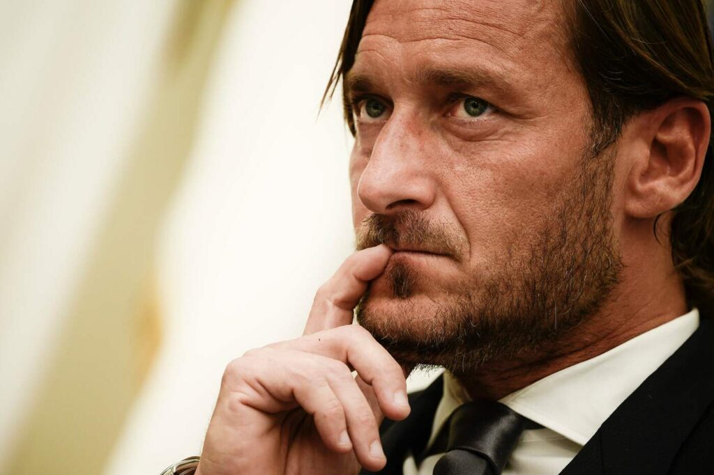 replica Roma a Totti