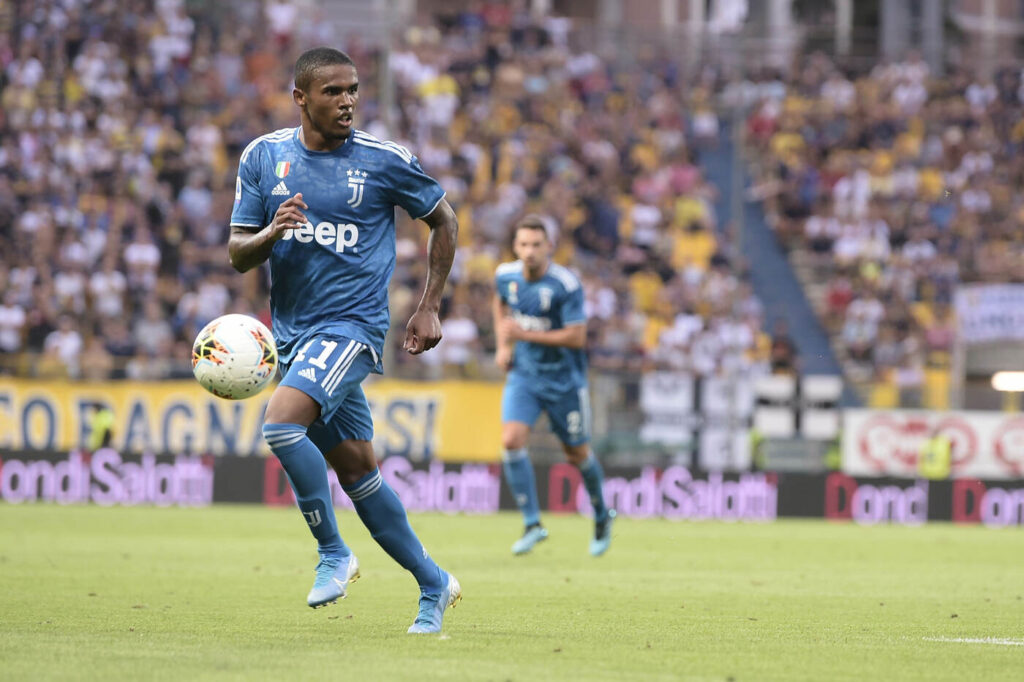 douglas costa juventus
