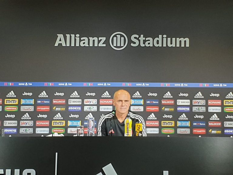 conferenza Martusciello