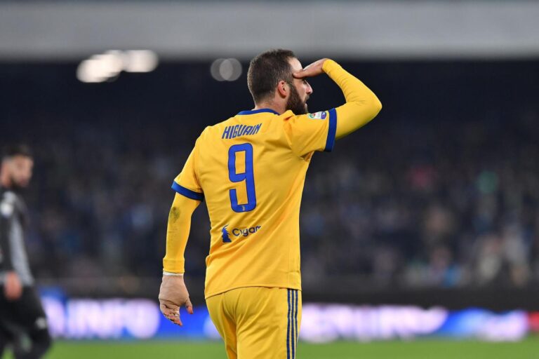 calciatore rinnega passato