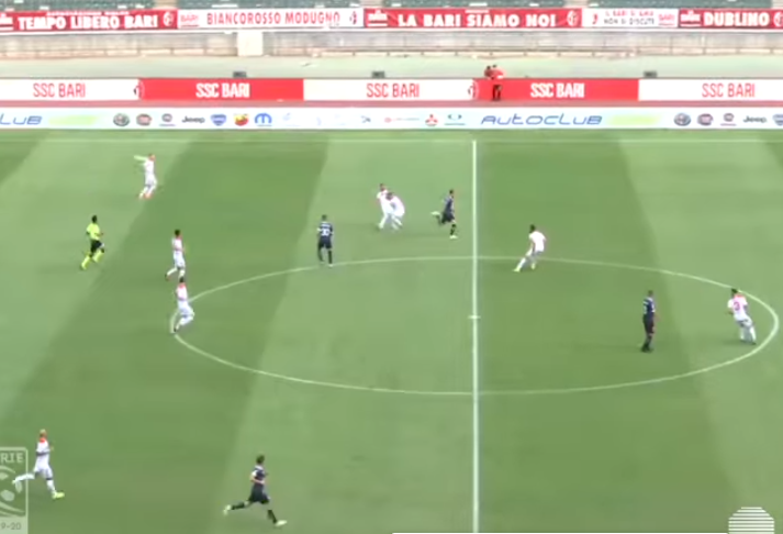 Gol Bari da centrocampo
