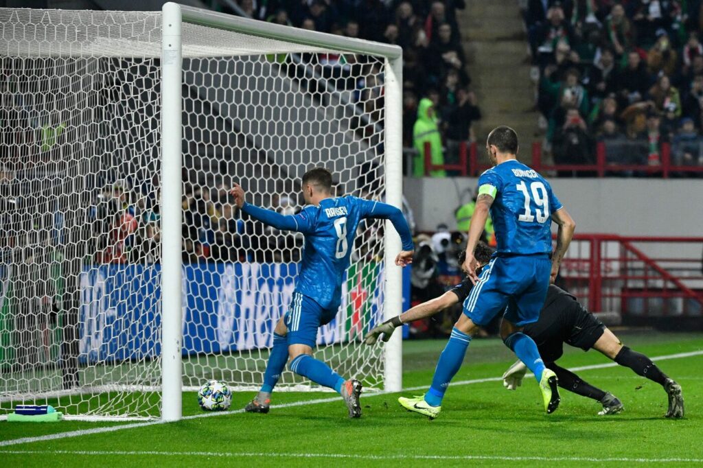 gol ramsey lokomotiv juventus