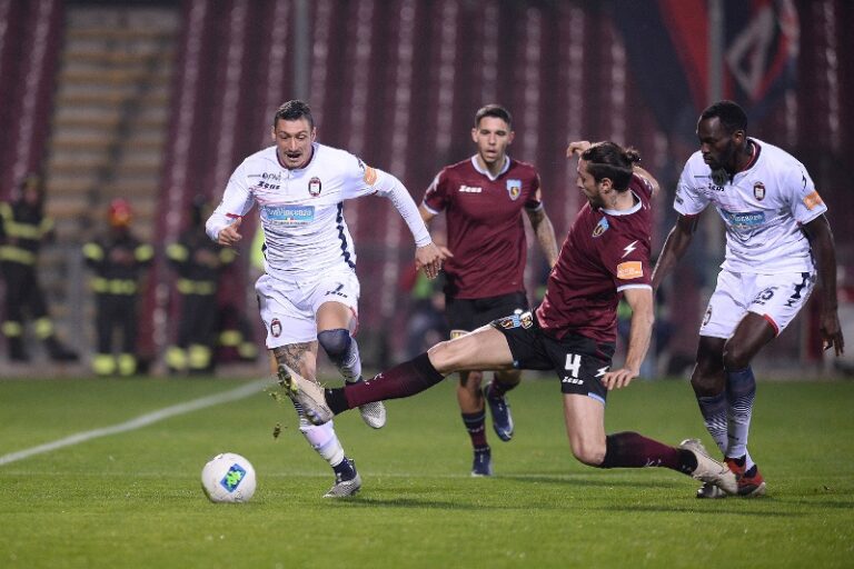 Salernitana vs Crotone