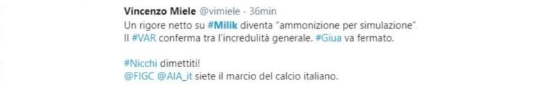 Napoli-Lecce rigore Milik