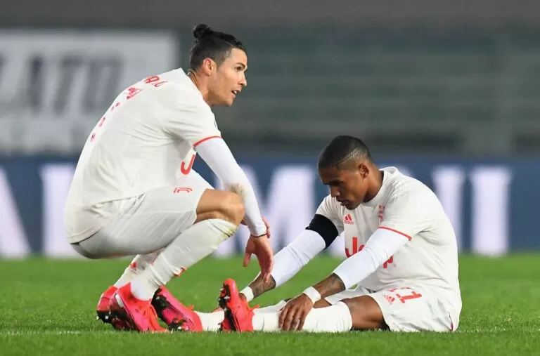 douglas costa ronaldo