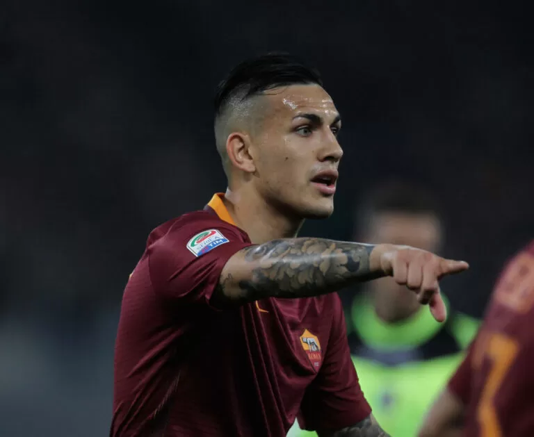 Paredes Roma