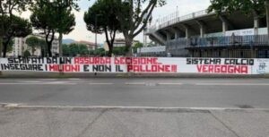striscione tifosi Atalanta