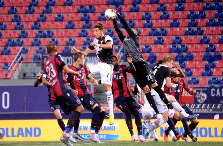 Bologna FC v Juventus
