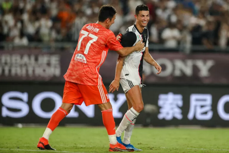 Buffon Cristiano Ronaldo