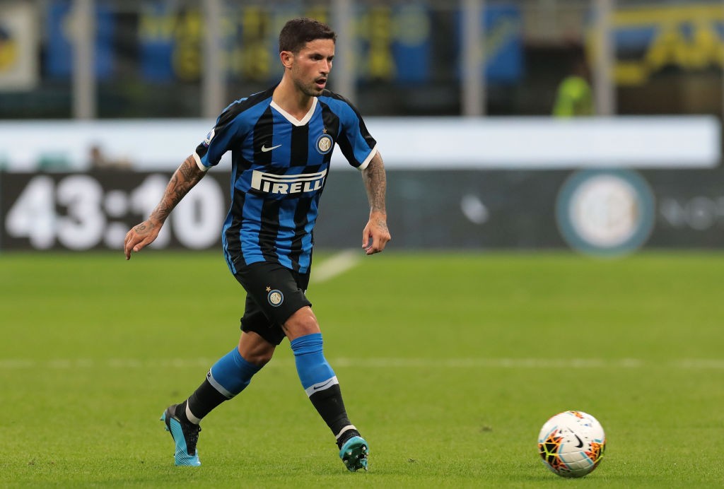 L'infortunio di Sensi, il centrocampista dell'Inter out nel riscaldamento