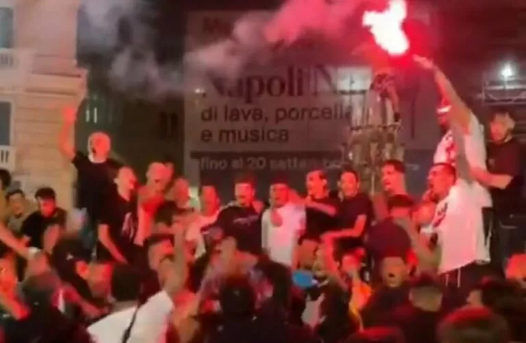 festa tifosi Napoli