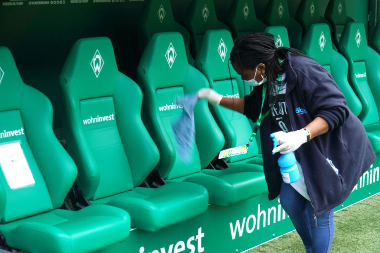 Werder Bremen v VfL Wolfsburg