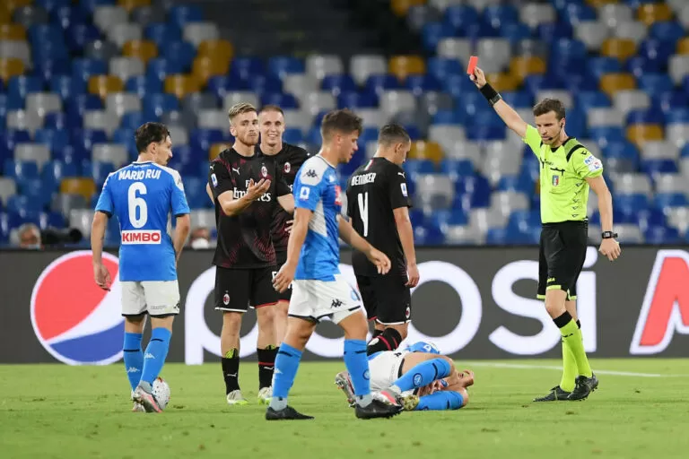 Espulsione Saelemaekers Napoli-Milan
