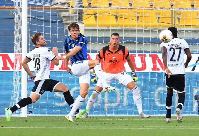Parma Calcio v Atalanta