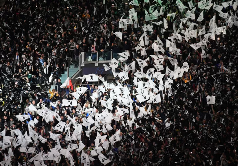 Tifosi e Bandiere Juventus