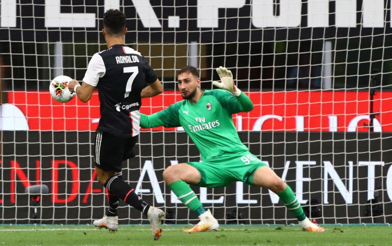 AC Milan v Juventus