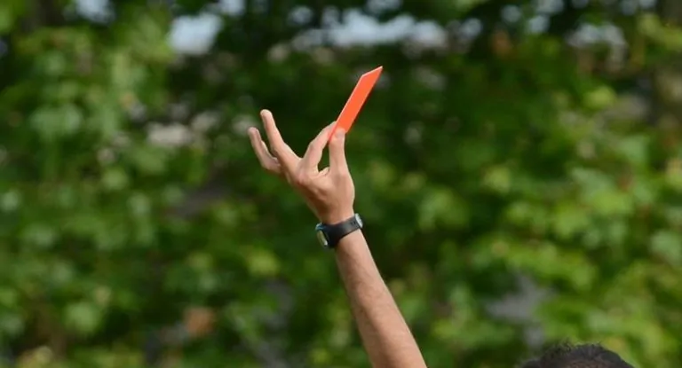 cartellino rosso